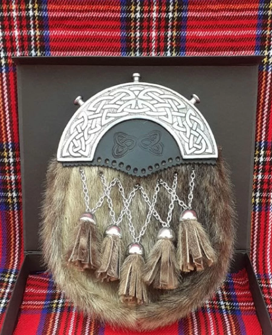 artsian_classic_seal_skin_dress_sporran_Kiltshub.com.webp artsian_classic_seal_skin_dress_sporran_Kiltshub.com.webp