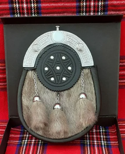 grey_seal_skin_full_dress_sporran_Kiltshub.com.webp
